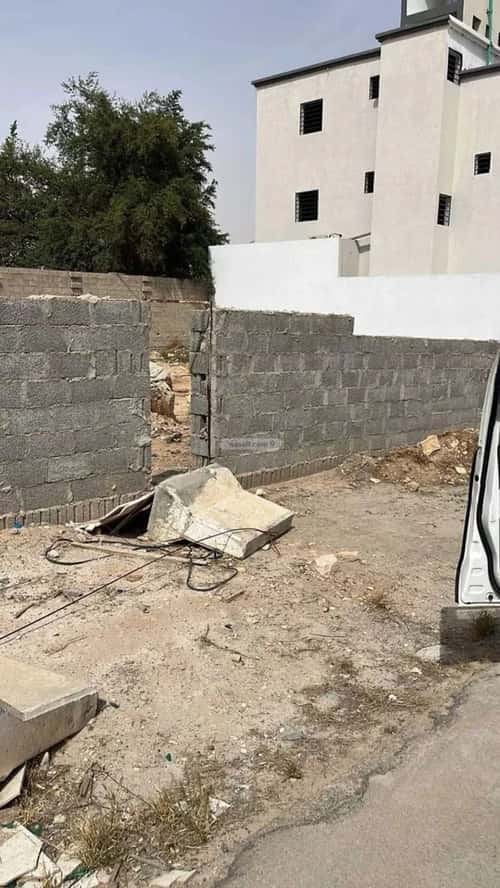 Land 400 SQM Facing South on 24m Width Street Al-Haier, South Riyadh, Riyadh