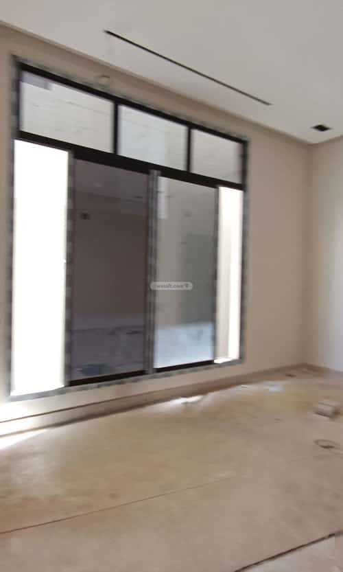 5 bedroom floor in Al Rimal