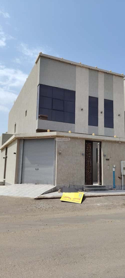 Villa 212.5 SQM Facing West on 18m Width Street Al Rahmanyah, East Jeddah, Jeddah