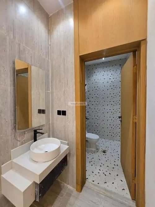 فيلا 263.47 متر مربع شرقية على شارع 15م طويق، غرب الرياض، الرياض