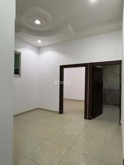 Building 500 SQM Facing West Thulaim, Central Riyadh, Riyadh