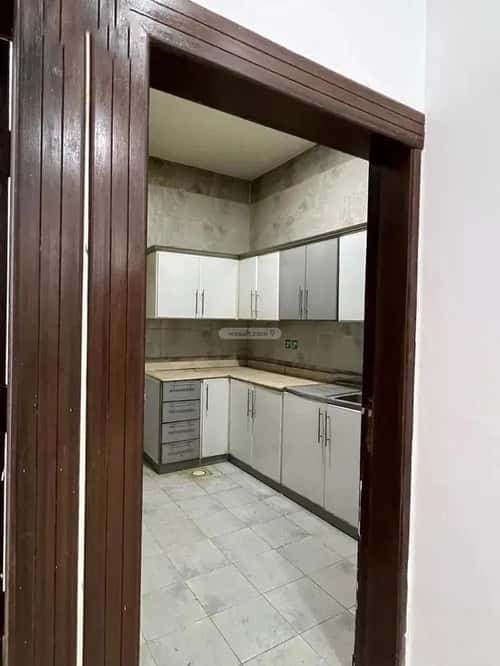 Building 500 SQM Facing West Thulaim, Central Riyadh, Riyadh