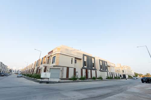 5 bedroom villa in Al Rimal