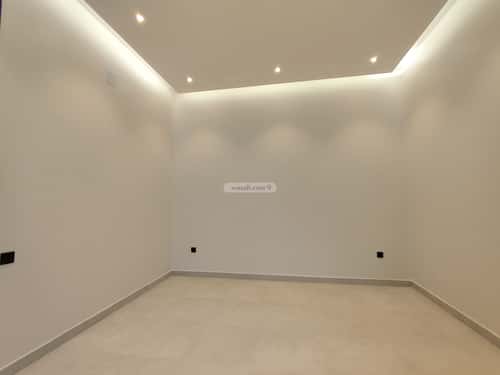 Villa 371.9 SQM Facing North West on 18m Width Street Al-Muanisiyah, East Riyadh, Riyadh
