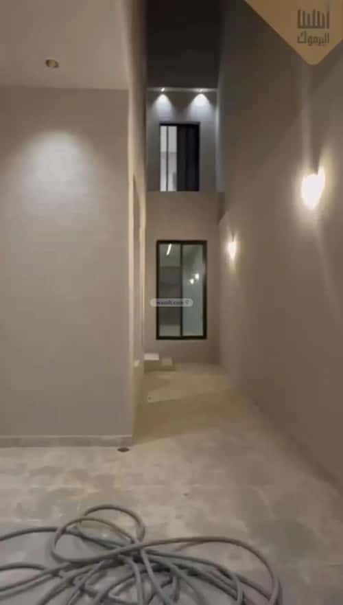 فيلا 625 متر مربع شرقية على شارع 15م اليرموك، شرق الرياض، الرياض