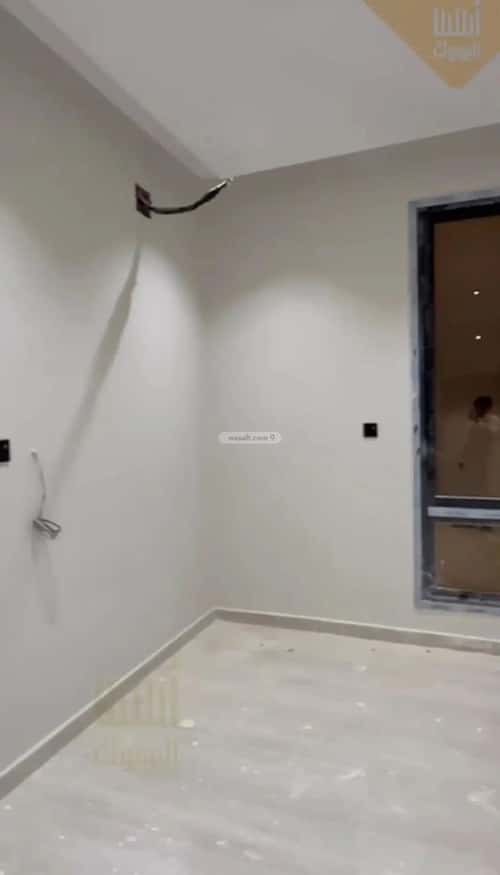 فيلا 625 متر مربع شرقية على شارع 15م اليرموك، شرق الرياض، الرياض