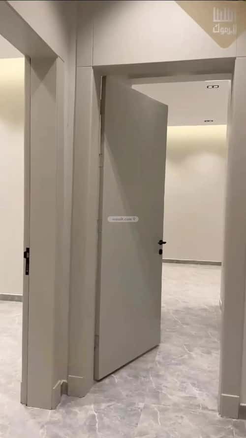 فيلا 625 متر مربع شرقية على شارع 15م اليرموك، شرق الرياض، الرياض