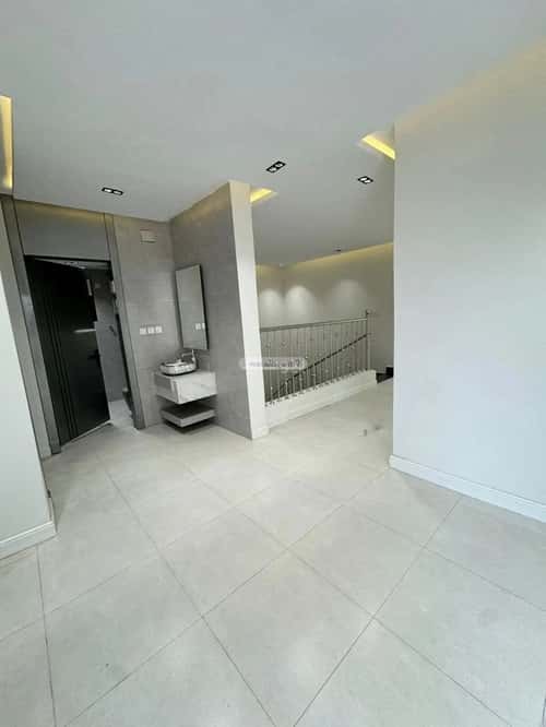 Floor 275 SQM with 6 bedrooms الروابي، أبها