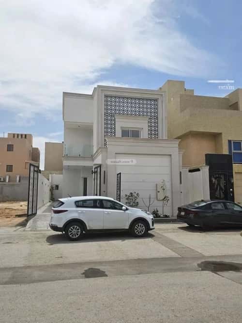 8 bedroom villa in Al Aridh