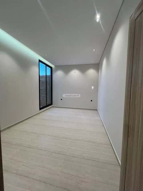 4 bedroom floor in Badr