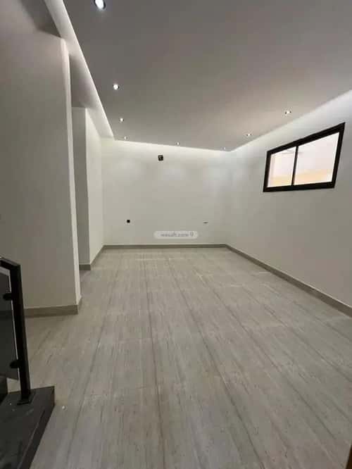 فيلا 5 غرف في طويق