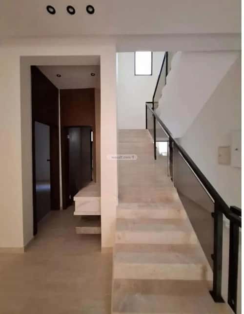 فيلا 364.34 متر مربع شرقية على شارع 15م العوالي، غرب الرياض، الرياض