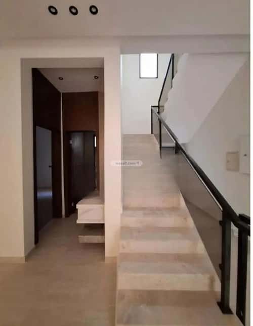 فيلا 364.34 متر مربع شرقية على شارع 15م العوالي، غرب الرياض، الرياض