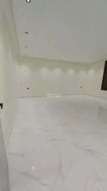 Floor 231 SQM with 3 bedrooms بدر، جنوب الرياض، الرياض