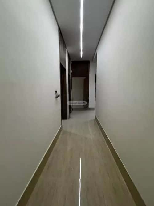 4 bedroom floor in Tuwaiq