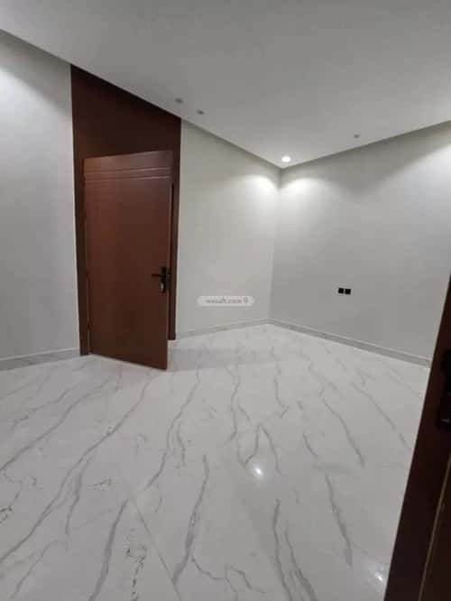 دور 3 غرف في عكاظ