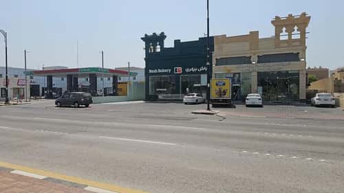 Showroom for Rent Al Shateea Al Gharby, Aldammam