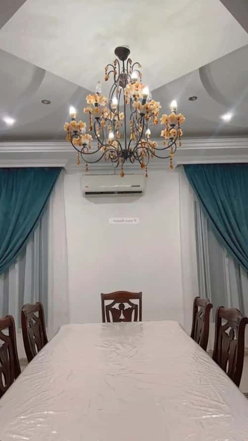 فيلا 450 متر مربع شمالية على شارع 20م الندوة، شرق الرياض، الرياض