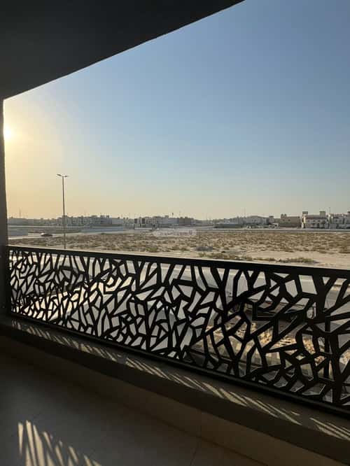 شقة 206 متر مربع ب 5 غرف ضاحية الملك فهد، الدمام