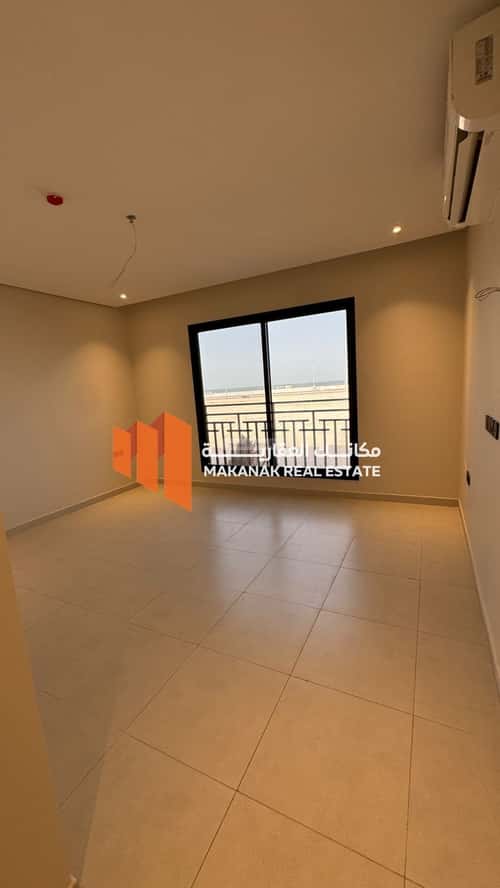 Apartment with 3 Bedrooms Al Bahr, Khobar