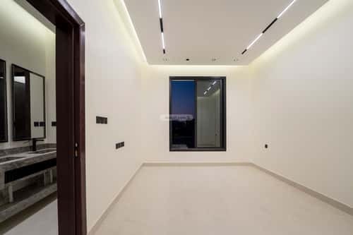 فيلا 360 متر مربع شمالية على شارع 15م الجنادرية، شرق الرياض، الرياض