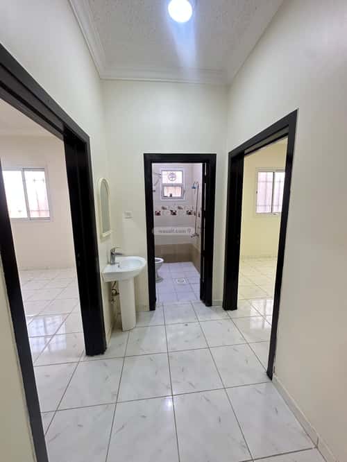 شقة 140 متر مربع ب 3 غرف إشبيلية، شرق الرياض، الرياض