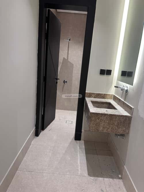 Apartment with 5 Bedrooms King Fahad Dist, Aldammam
