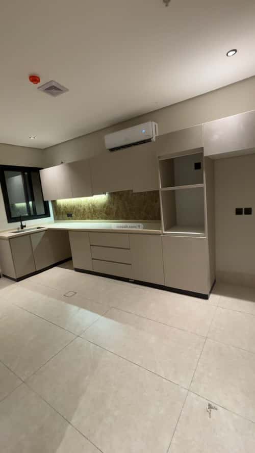 Apartment with 9 Bedrooms King Fahad Dist, Aldammam