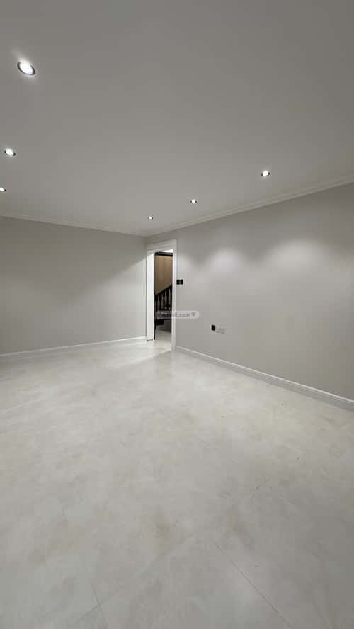 Villa 225 SQM Facing West with 6 Bedrooms Ar-Rabwah, Central Riyadh, Riyadh