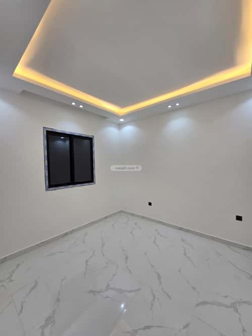 فيلا 250 متر مربع شمالية على شارع 15م النهضة، شرق الرياض، الرياض