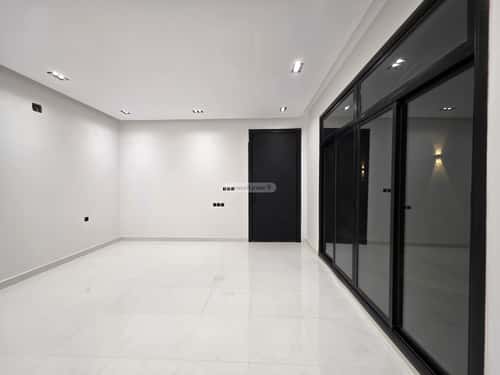 4 bedroom floor in Al Rimal