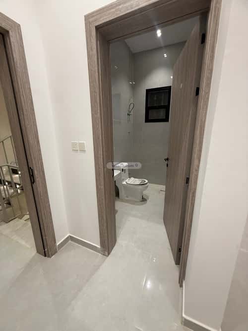 فيلا 226 متر مربع شرقية على شارع 20م المعيزيلة، شرق الرياض، الرياض