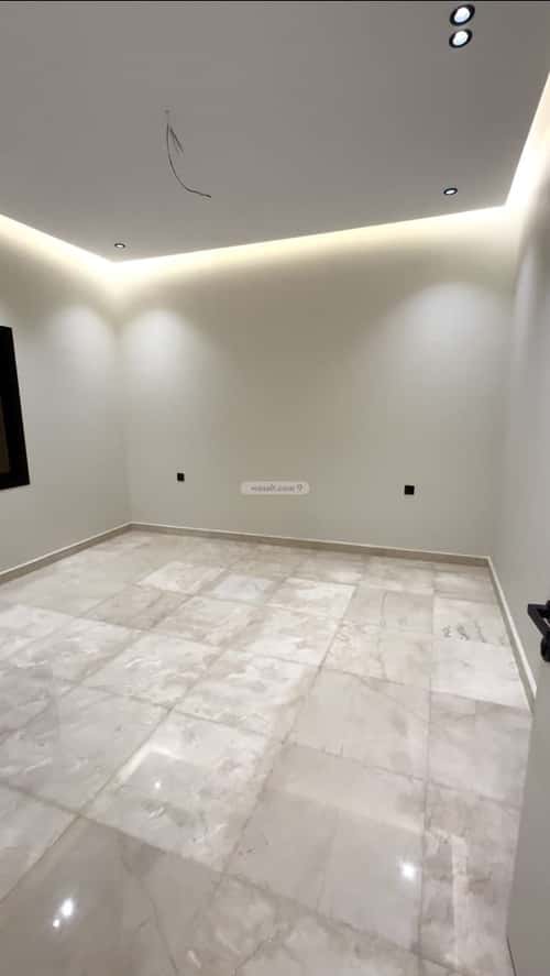 شقة 4 غرف في الروضة