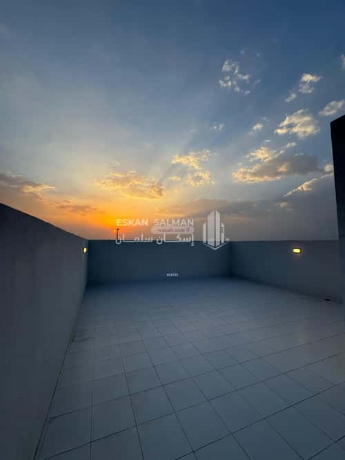 فيلا 310.49 متر مربع شرقية على شارع 15م القهيب، الطائف