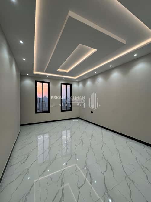 فيلا 310.49 متر مربع شرقية على شارع 15م القهيب، الطائف