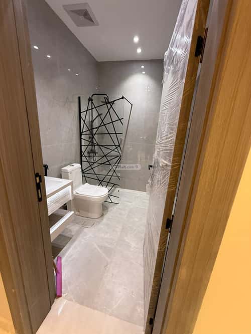 Floor 300 SQM with 5 Bedrooms Al Haya Industrial, Madinah