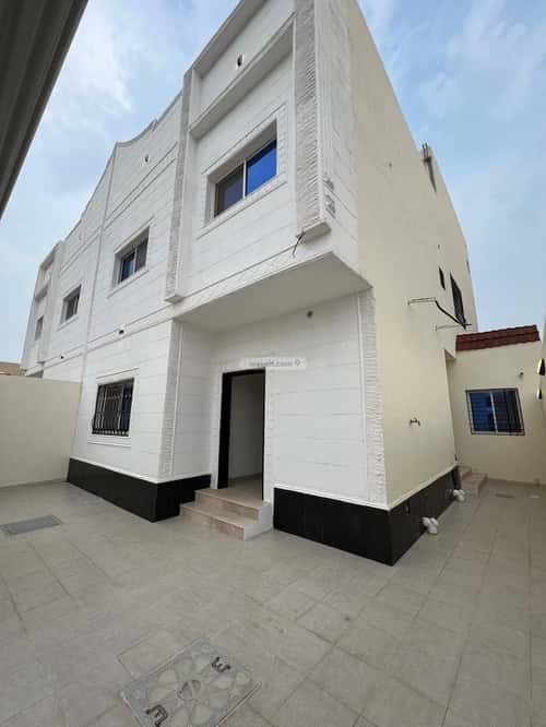 فيلا 301.61 متر مربع شرقية على شارع 15م الرحاب 2، جازان