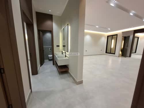 4 bedroom floor in Al Janadriyah