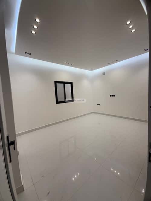 فيلا 134 متر مربع شرقية على شارع 20م الندوة، شرق الرياض، الرياض