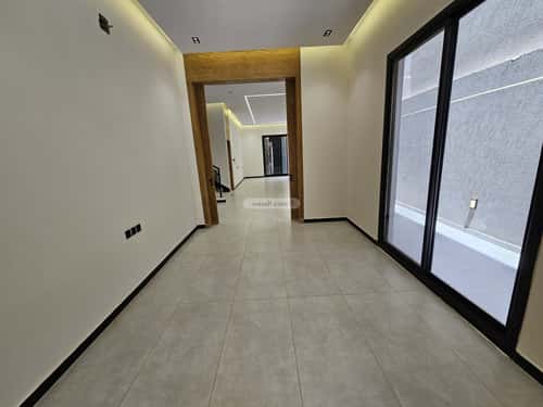 5 bedroom villa in Al Janadriyah