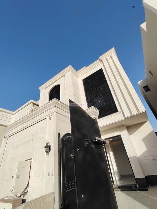 Floor 264.02 SQM with 5 Bedrooms Al-Muanisiyah, East Riyadh, Riyadh