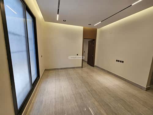 4 bedroom floor in Al Rimal