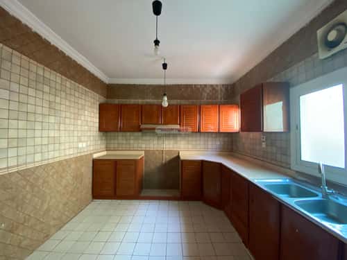 فيلا 660 متر مربع جنوبية على شارع 15م النعيم، شمال جدة، جدة