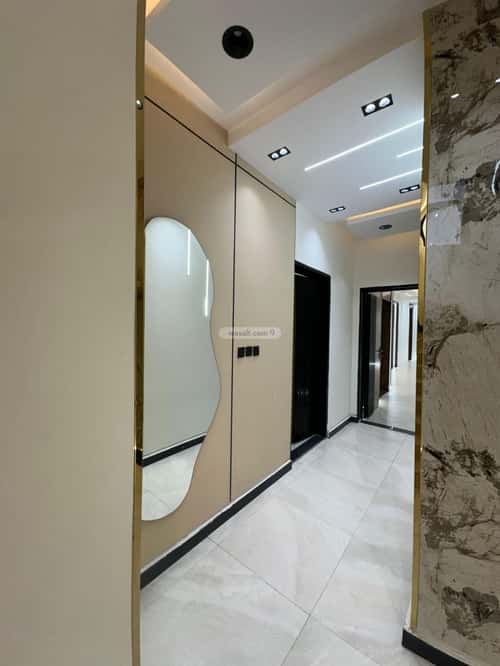 Apartment with 4 Bedrooms Al-Yarmouk, Khamis Mushait