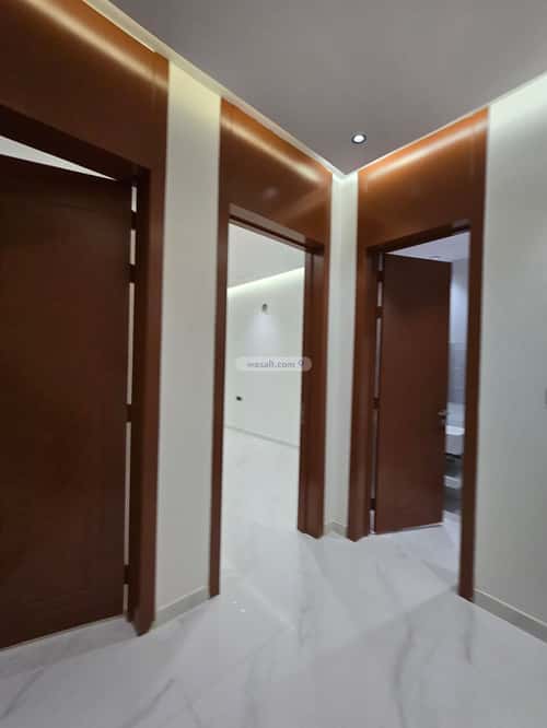 Floor 233.64 SQM with 5 Bedrooms Al-Janadriyah, East Riyadh, Riyadh