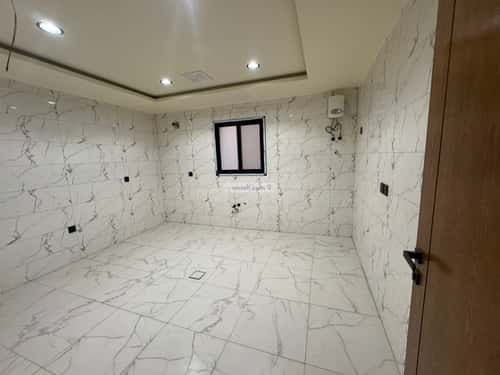 Apartment with 6 Bedrooms Al Jalawyah, Aldammam