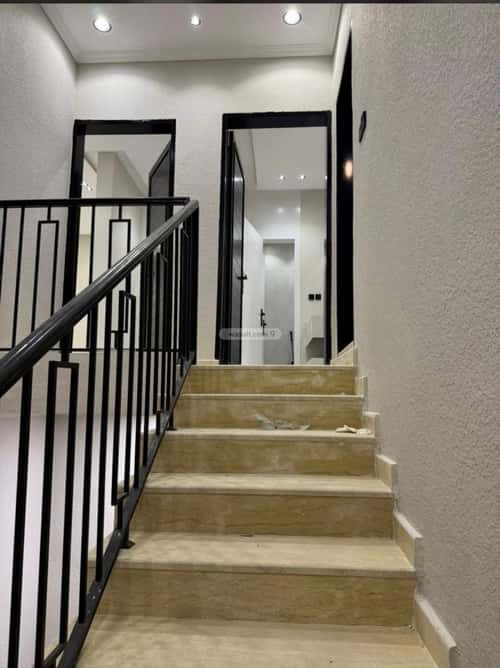Floor 138.22 SQM with 5 Bedrooms Ar-Rimal, East Riyadh, Riyadh