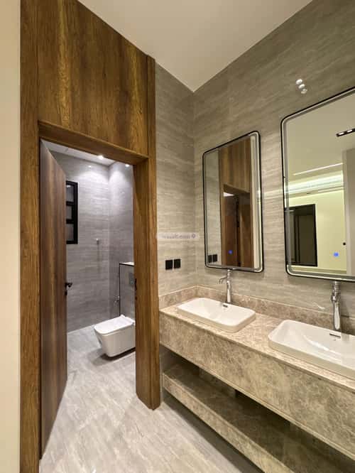 فيلا 210 متر مربع غربية على شارع 15م العارض، شمال الرياض، الرياض