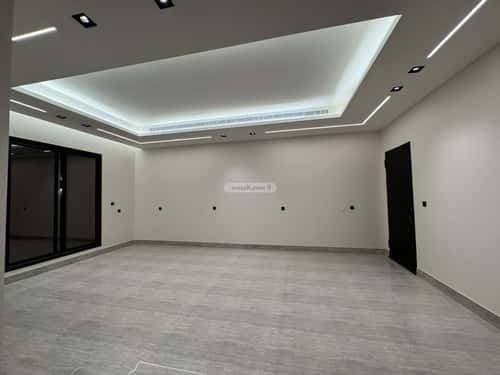 فيلا 210 متر مربع غربية على شارع 15م العارض، شمال الرياض، الرياض