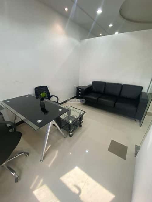 884 sqm office in Al Aridh